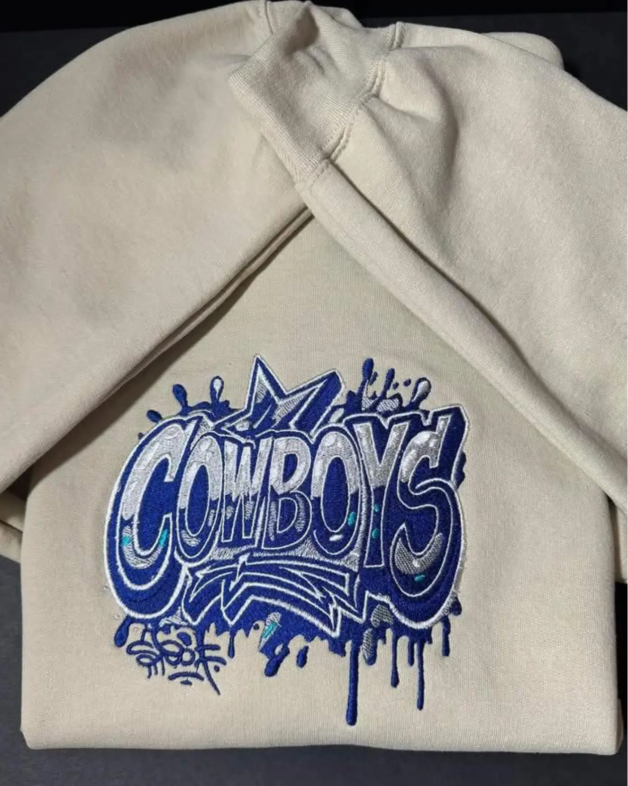 COLORFUL COWBOYS SWEATSHIRT... EMBROIDERY
